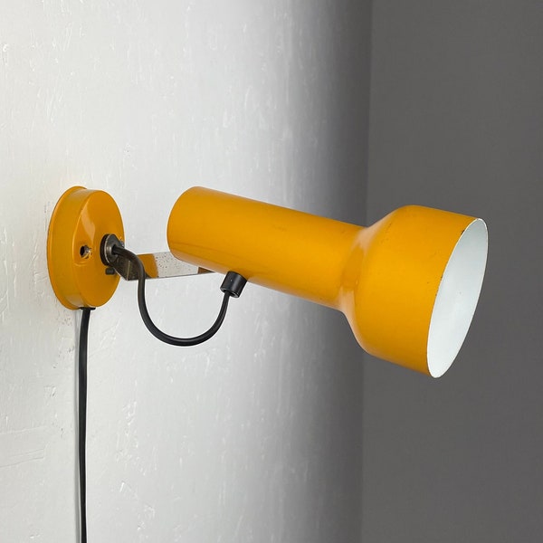 Lampe spot en métal vintage - applique murale rétro jaune - lumière moderne des années 1970 - éclairage design hollandais