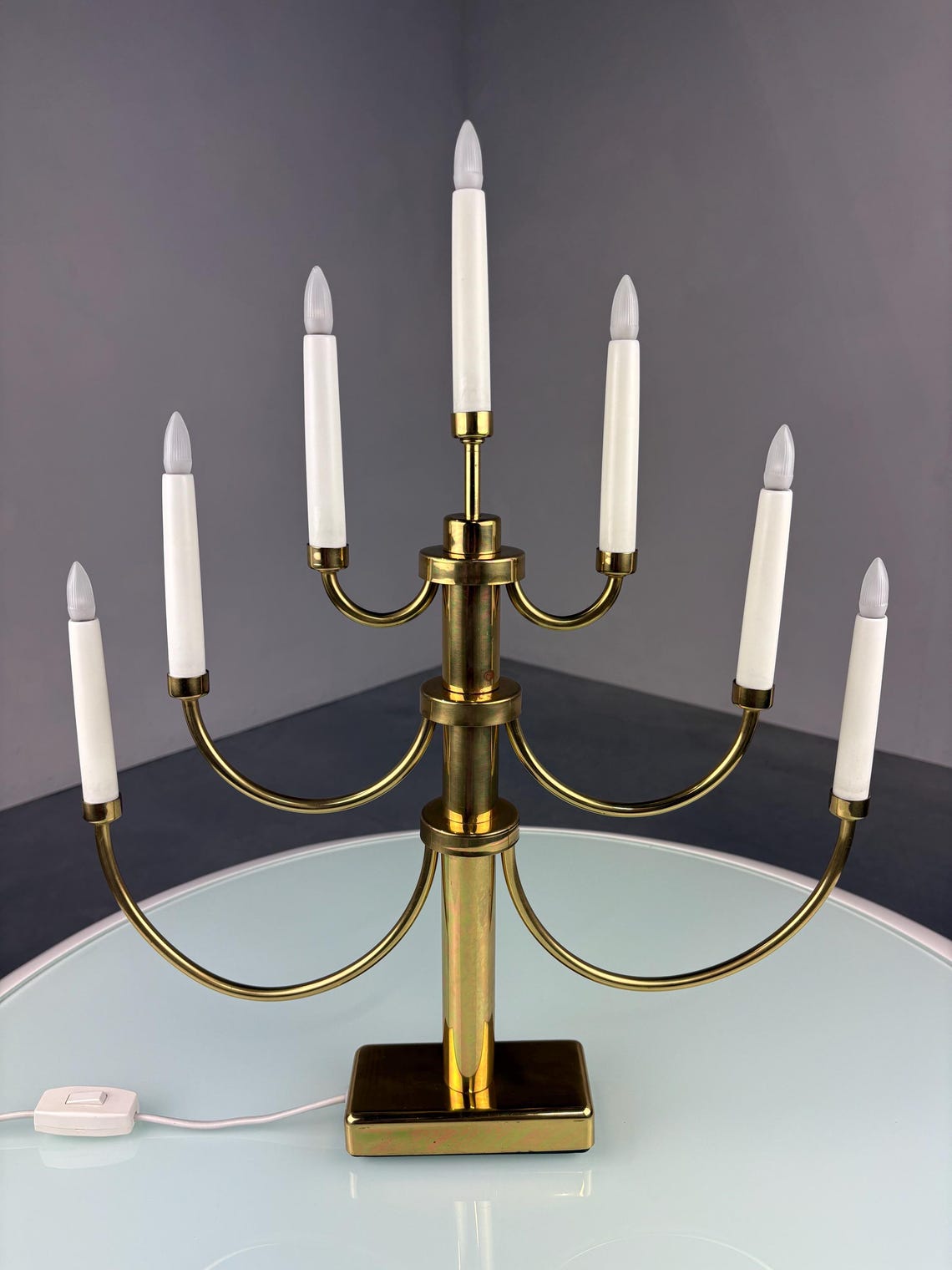 Gnosjo Konstsmide brass table lamp - classic Swedish design - vintage 1970s lighting, photo 3 sur 5