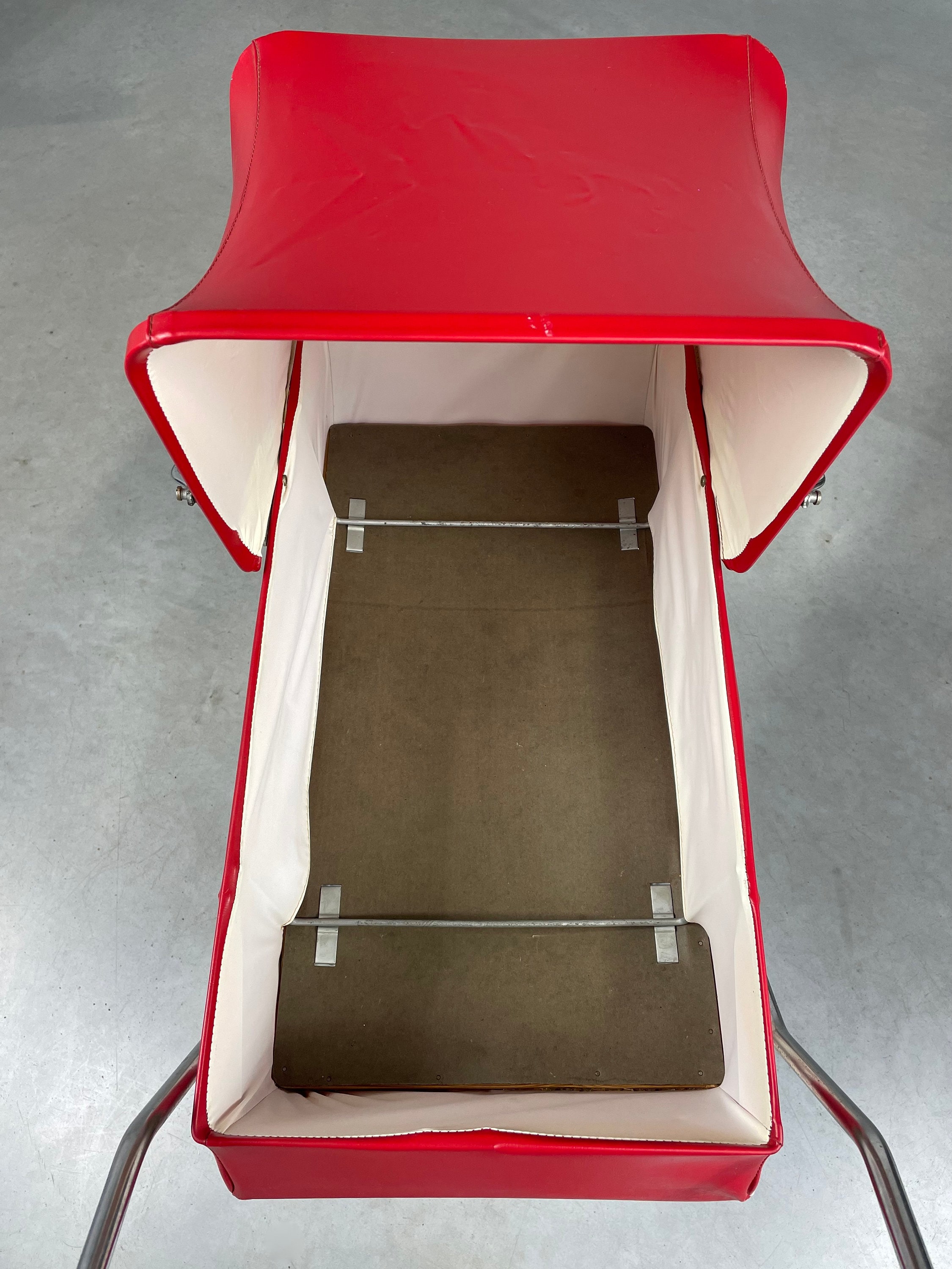 1950年代のヴィンテージ人形用ベビーカー - 高品質なミッド