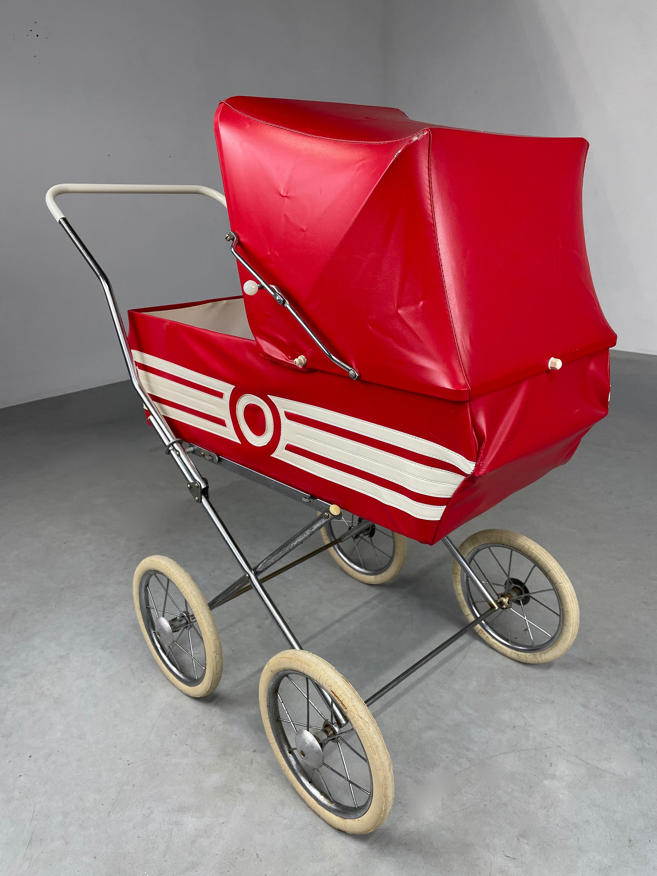 1950年代のヴィンテージ人形用ベビーカー - 高品質なミッド