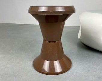 Tabouret Giganplast vintage des années 1970 - Fabriqué en Italie - Design rétro en plastique marron 3 pièces