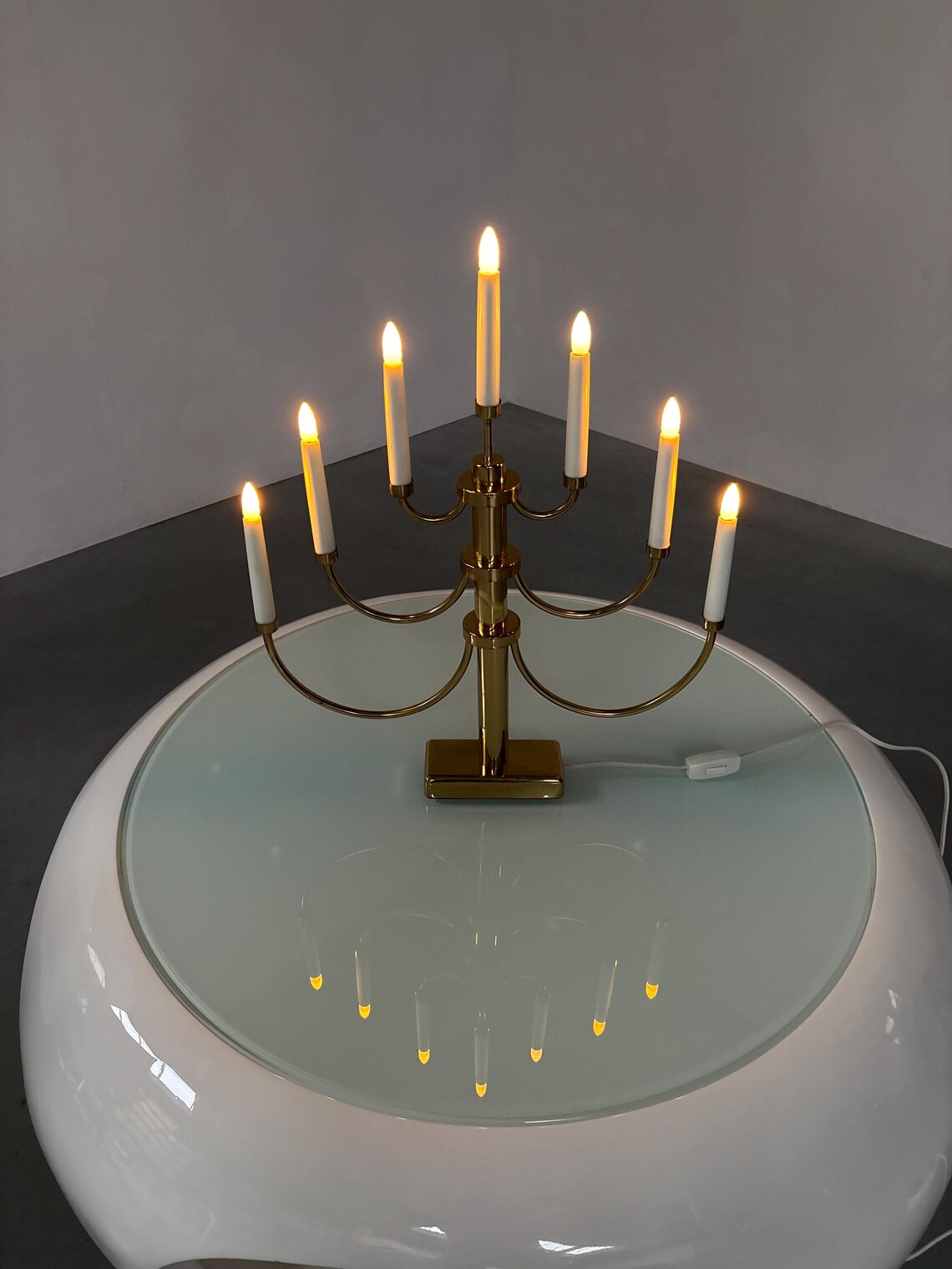 Gnosjo Konstsmide brass table lamp - classic Swedish design - vintage 1970s lighting, photo 2 sur 5