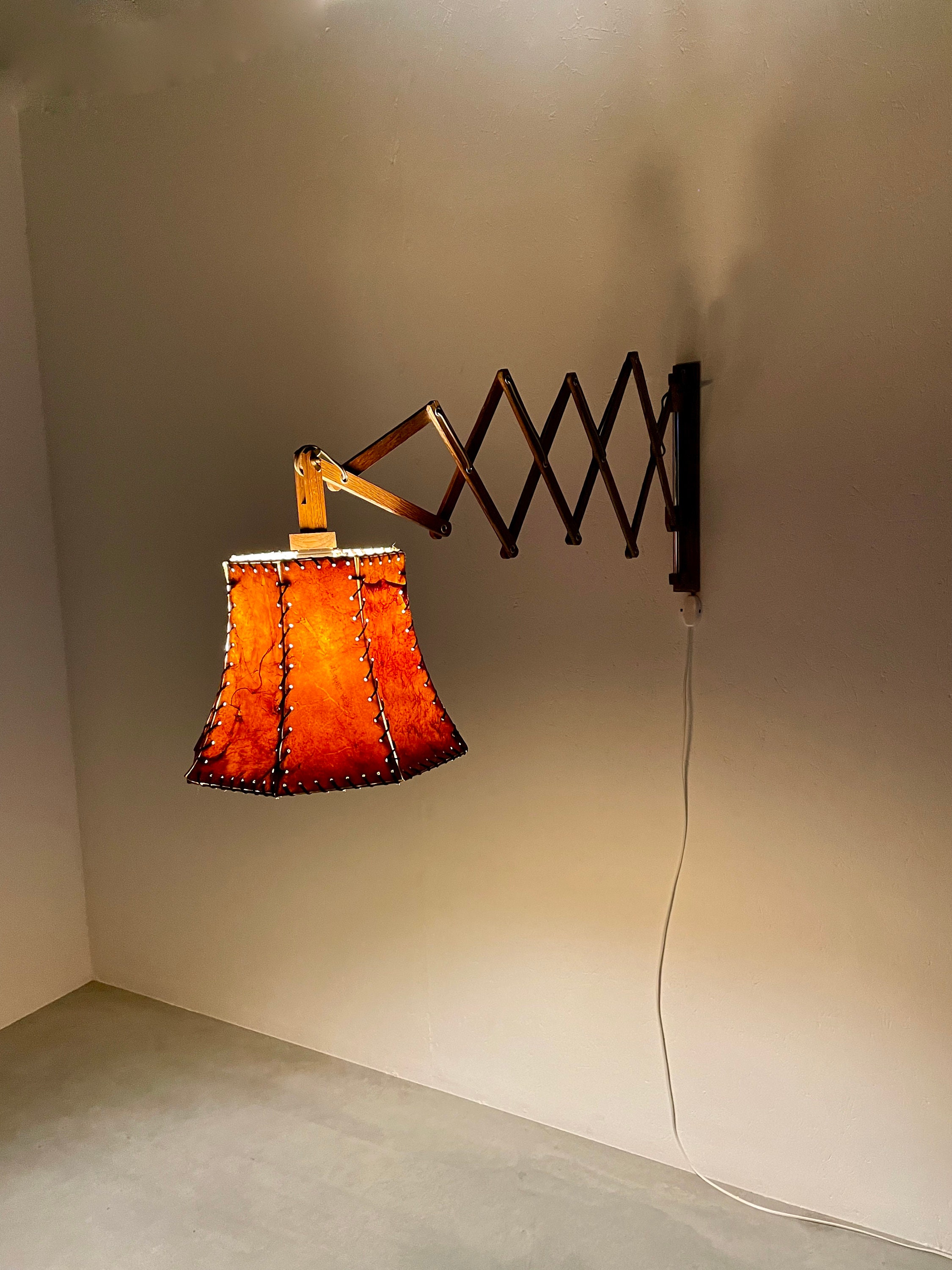 Wooden on sale scissor lamp