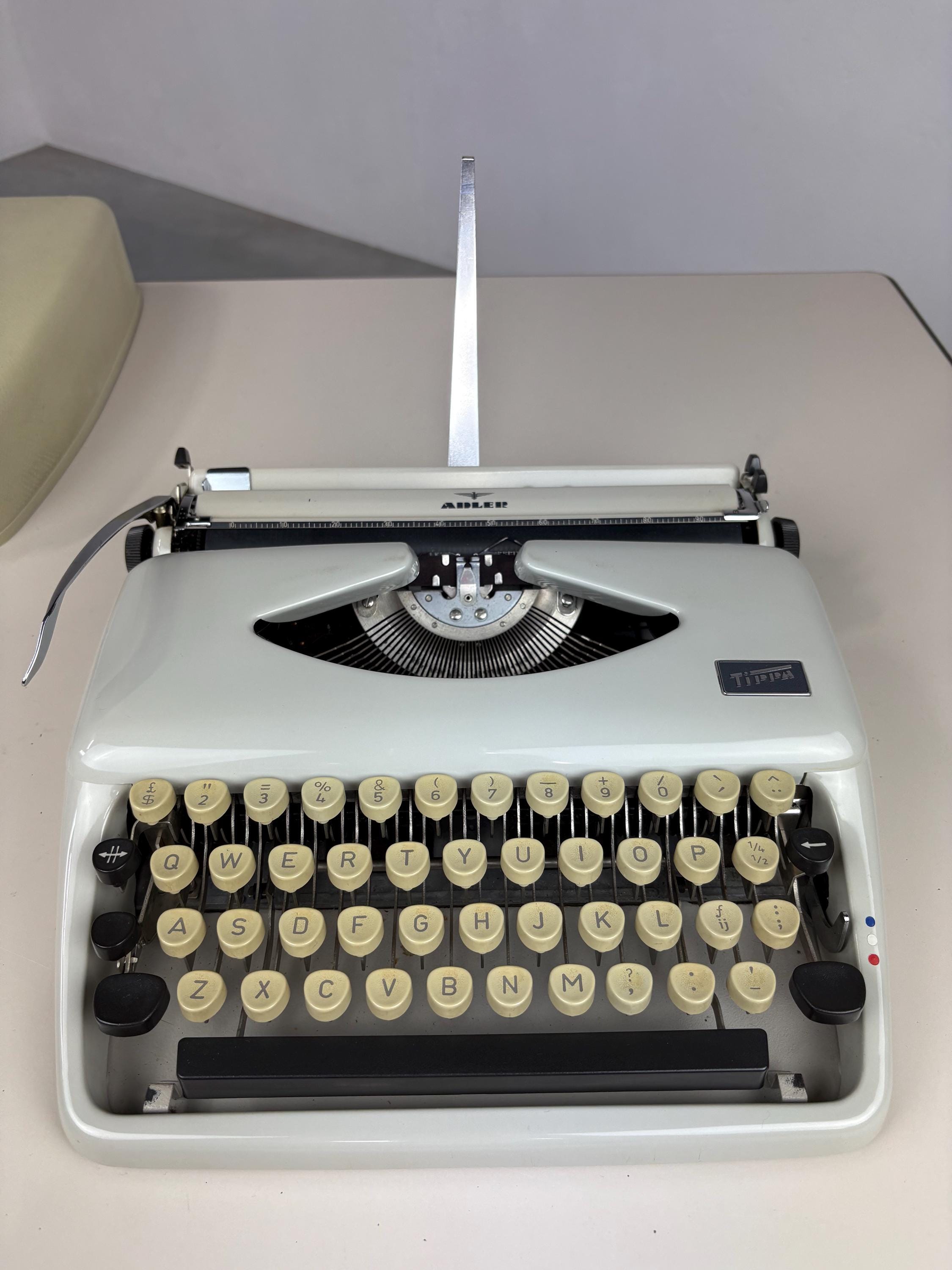 ショップ 昭和レトロTippa タイプライター グレー QWERTY 動作未確認