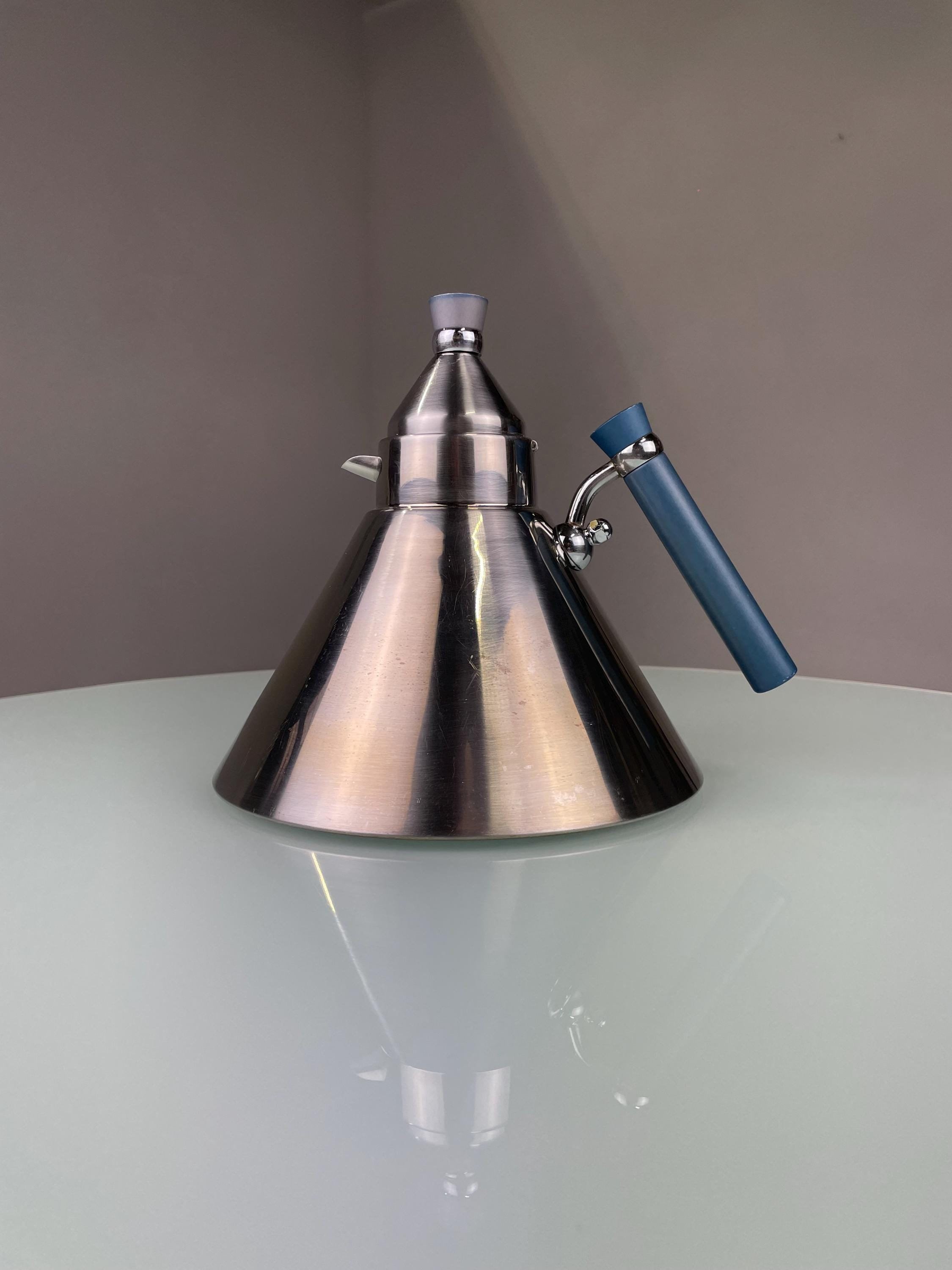 Stainless Steel Kettle - Vintage 1980s Conical Kettle - Modern Design Kettle - INOX 18/10