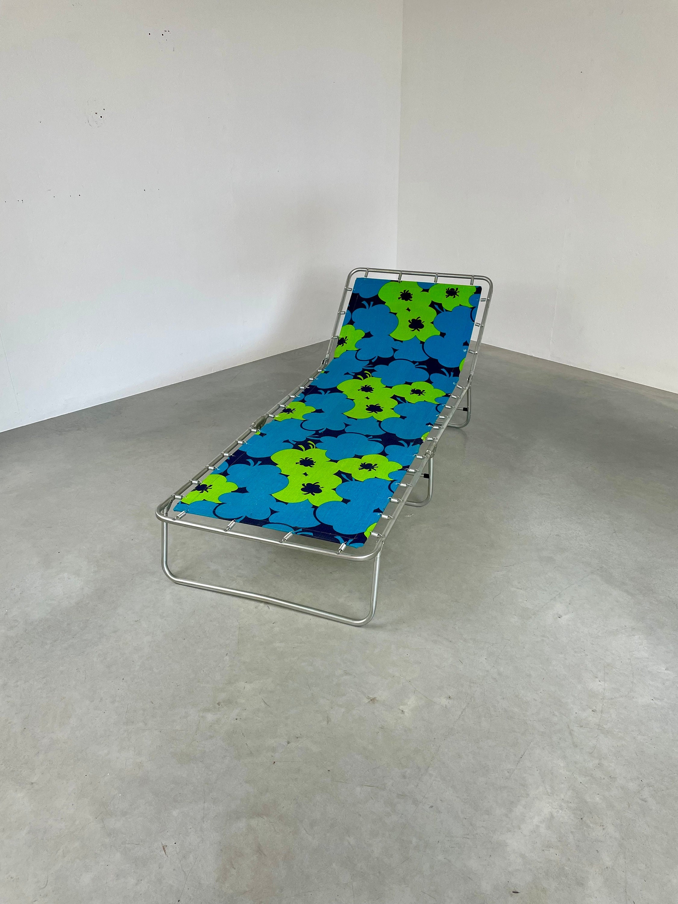 Metal 2024 folding sunbed