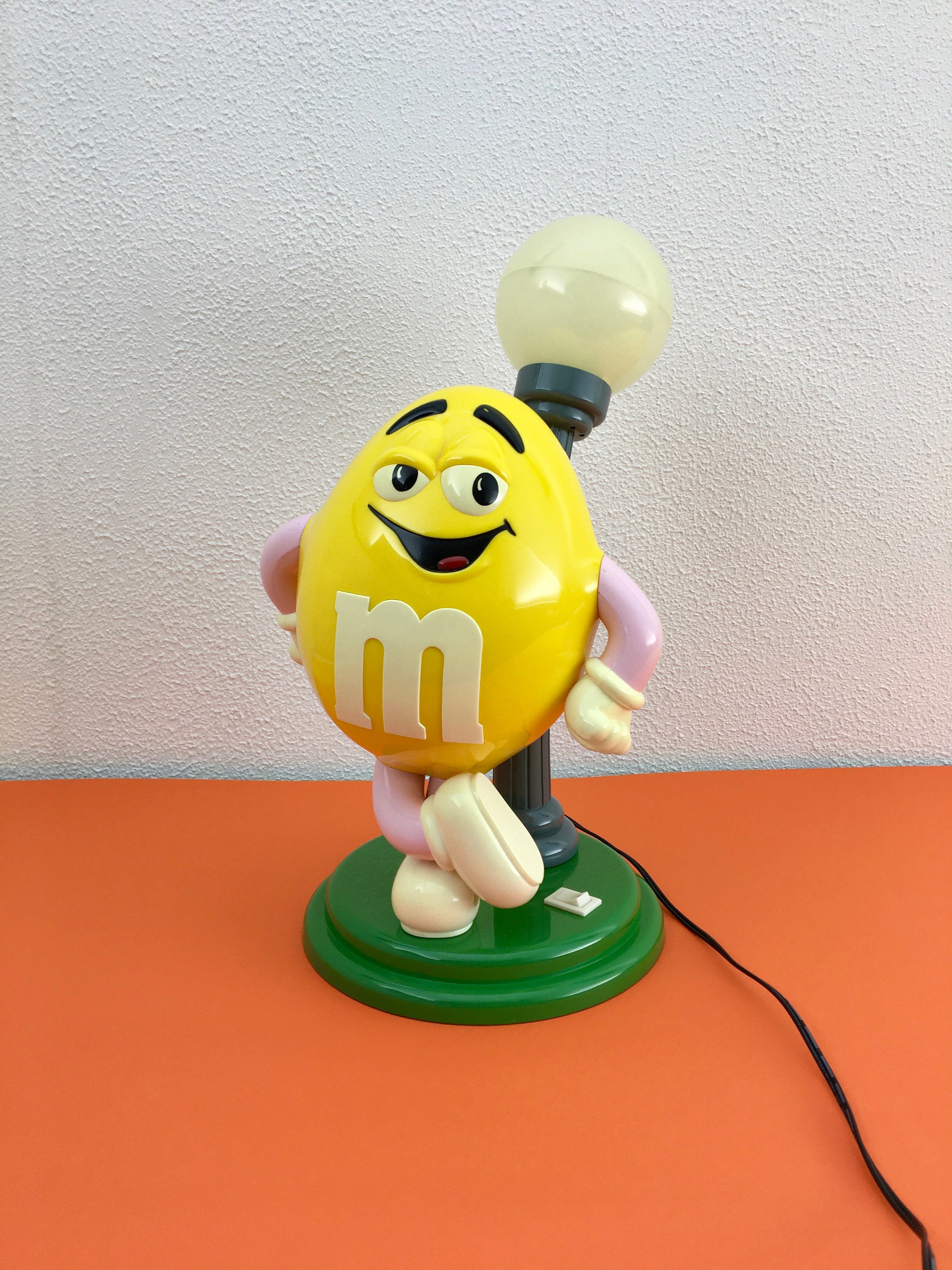 M&m's Yellow Night Light - Vintage Kids Lamp - Collector 1999