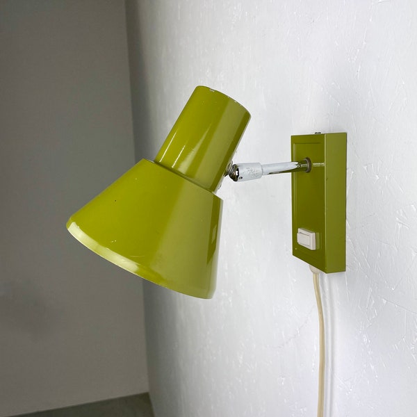 Vintage metal wall lamp - green retro 1970's modern light - Anvia Dutch design lighting