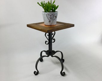 Vintage wrought iron side table with tile from the 60's - Mid Century Table