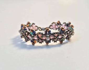 Elegant RAW beaded bracelet