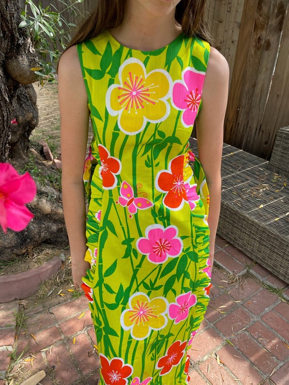 Unique Vintage McInery Hawaii 60's/70's Two Piece 