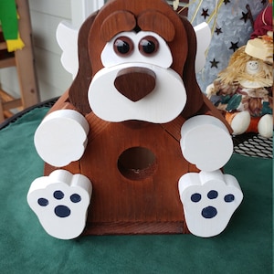 Handmade Caricature Dog Birdhouse: Decorative Outdoor Bird House