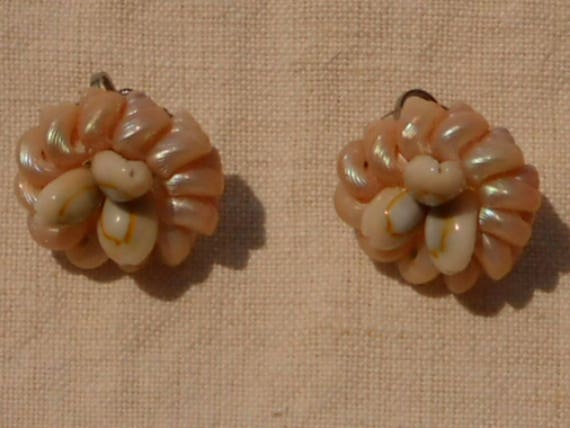 1950 Earrings and necklace shell set  - Original … - image 3