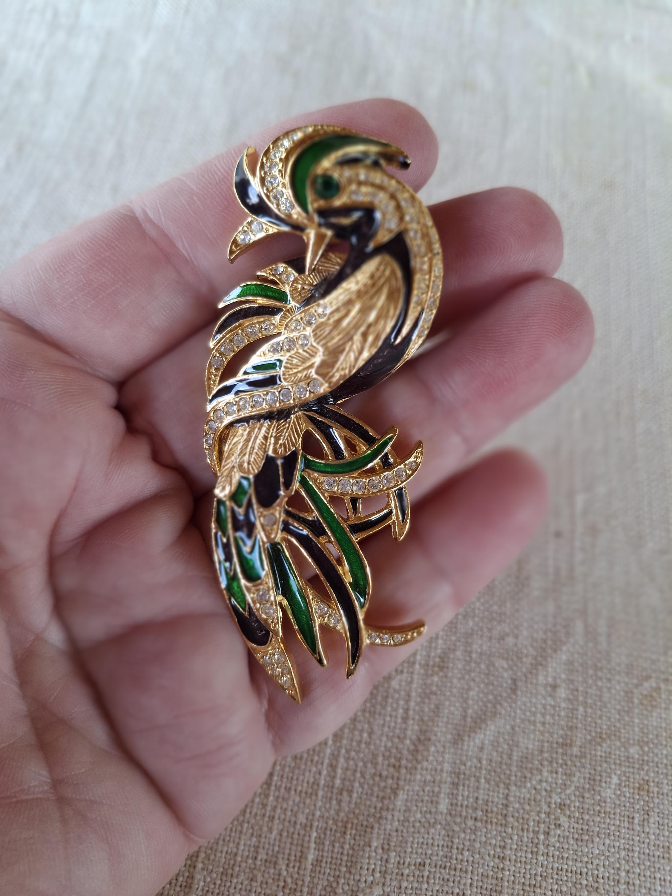 極楽鳥を精巧に描いた希少なドルランのブローチ - 1980年