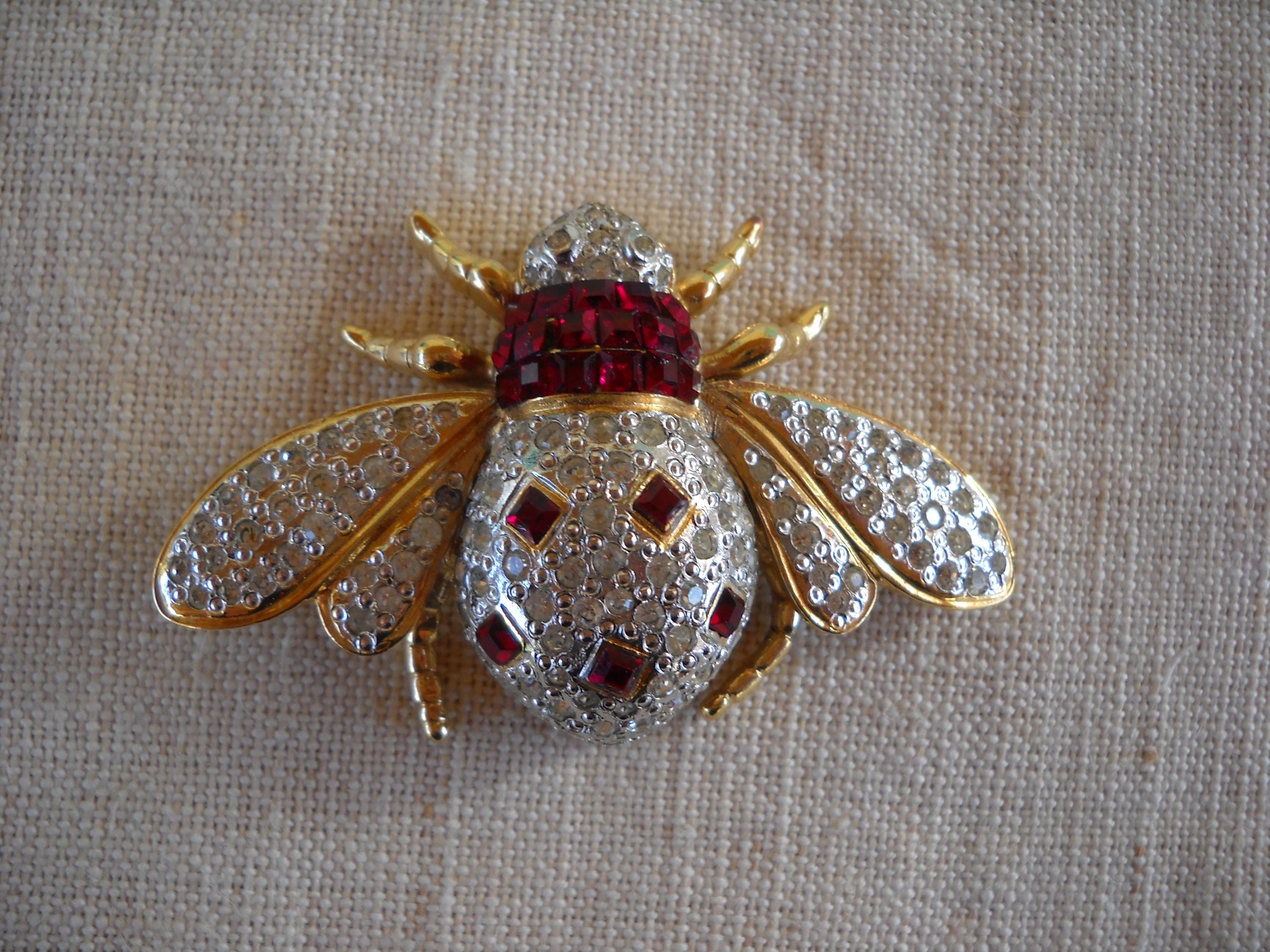 VOGUE BIJOUX 蜂モチーフ ブローチ 希少ヴィンテージ Vogue Bijoux Superb Italian High Fashion Brooch From the 70s - Etsy