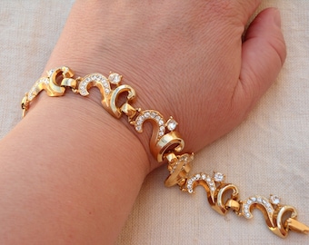 1960 LISNER Beautiful bracelet with rhinestones