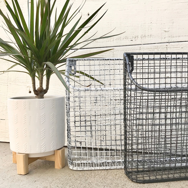 Metal Magazine Basket/ Metal Wire Basket/Chippy Basket/ White image 8