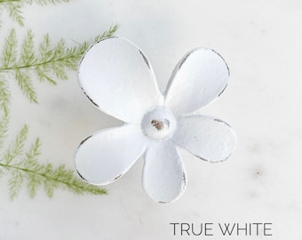 Metal Flower Cabinet Knob: Shabby Chic Dresser Knob