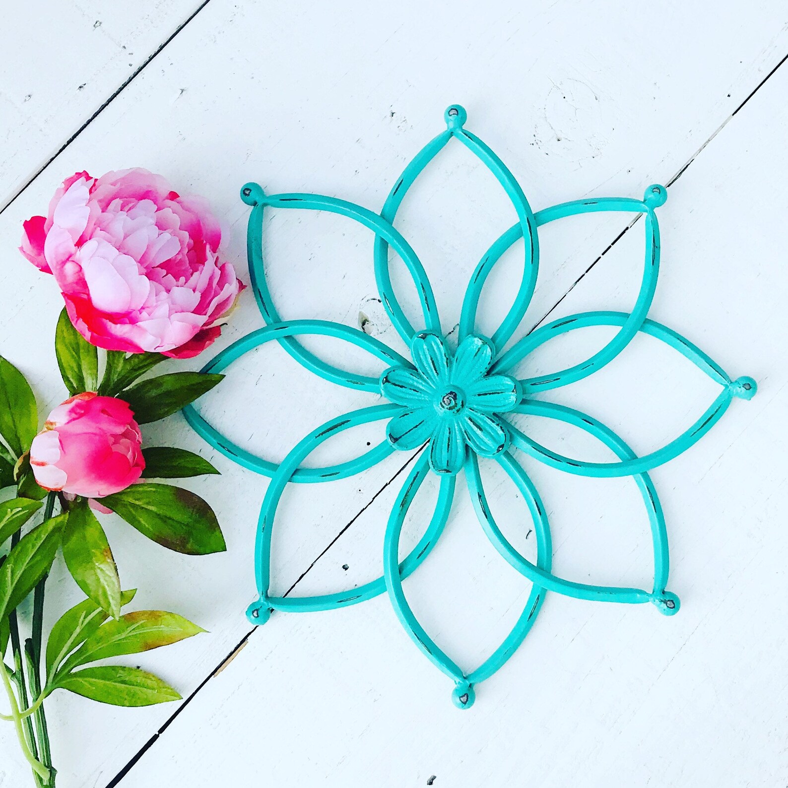 Metal Flower Wall Art/ Shabby Chic Wall Art/ Metal Flower/ Rustic Metal