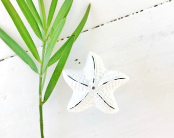 White Starfish Knob: Coastal Beach Decor
