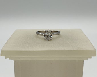 14kt White Gold Engagement Ring Set with Oval Shape Lab Grown Diamond