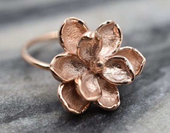 牡丹の花のリング *10k/14k/18k ホワイト、イエロー、ローズ、グリーン 