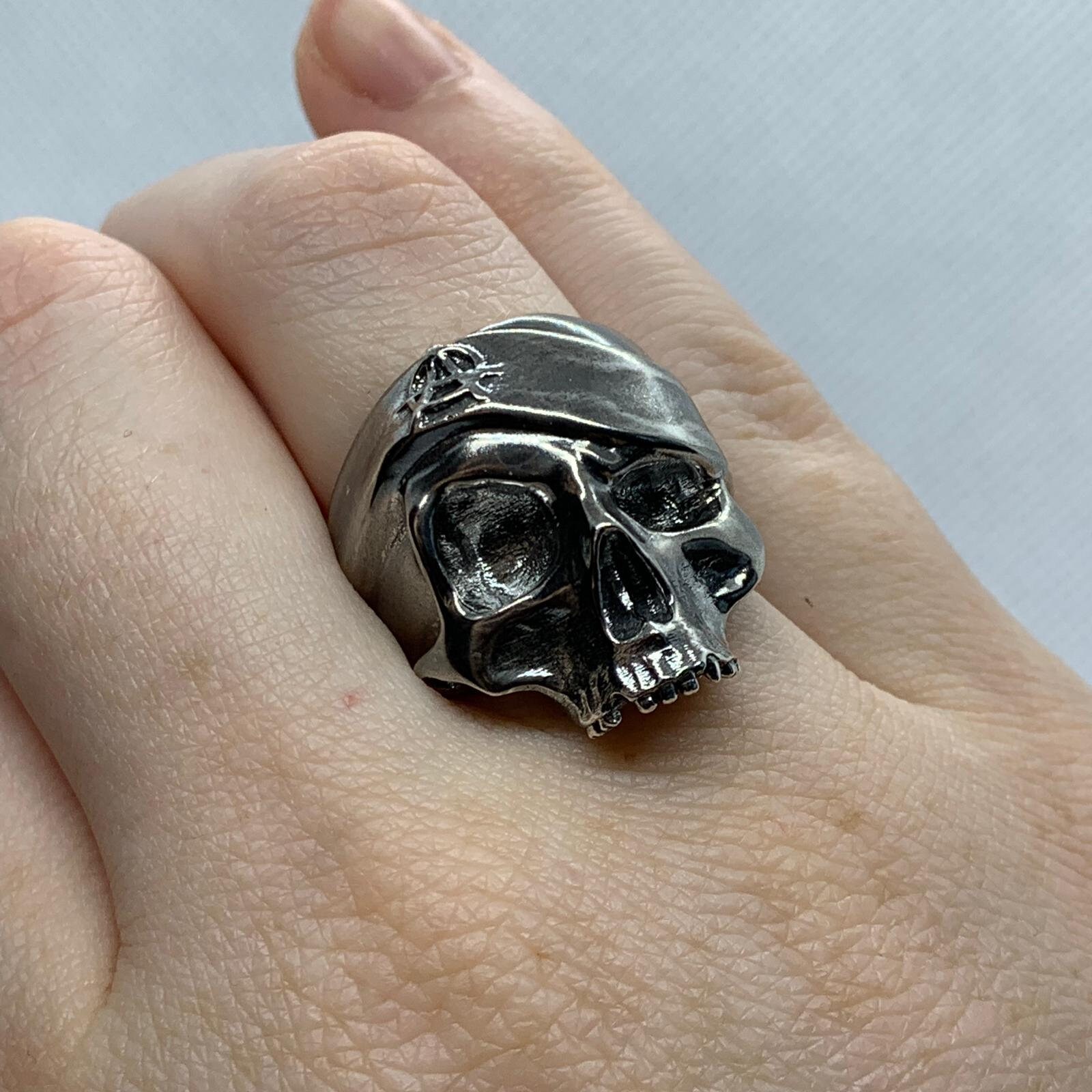 Anarchist Skull Ring *10k/14k/18k White, Yellow, Rose, Green