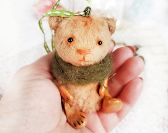 Ours en peluche miniature d'artiste, poupée en chêne, décoration cadeau de Pâques, miniature d'ours d'artiste, jouet animal ours en peluche