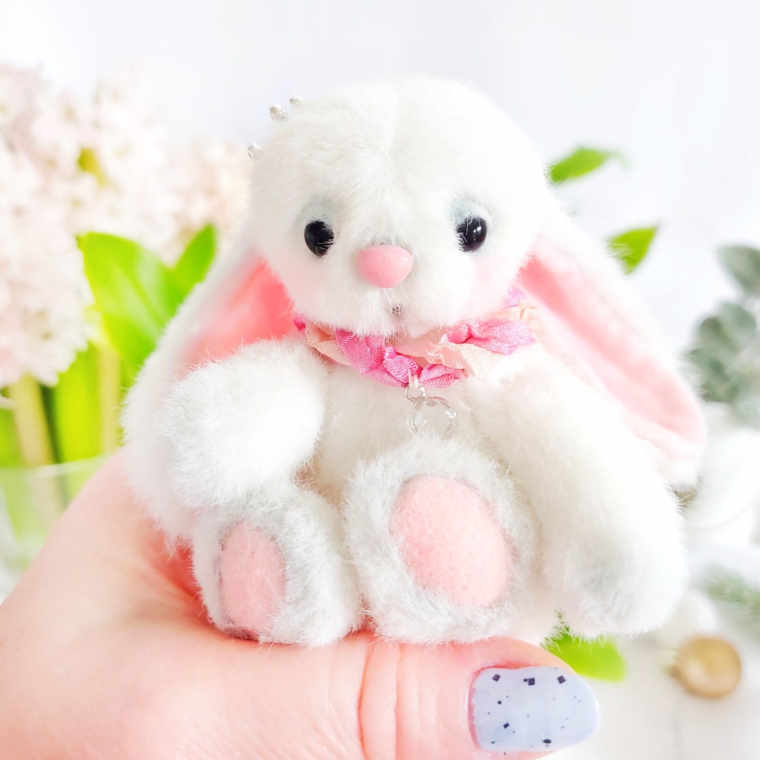 White Bunny Rabbit Teddy Bear Toy, Artist Fluffy Cute Bunny Toy, Lunar