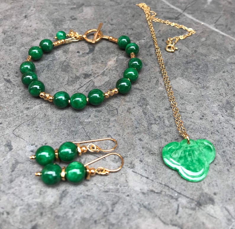 Thai hill Tribe Silver 24k gold vermeil bracelet Beautiful green jade Jade jewellery B374