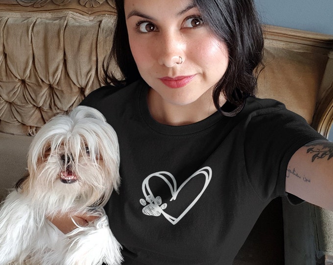 Heart Paw print Valentines day Unisex Jersey Short Sleeve Tee Clothing - Gender-Neutral Adult Clothing - Tops & Tees - T-shirts