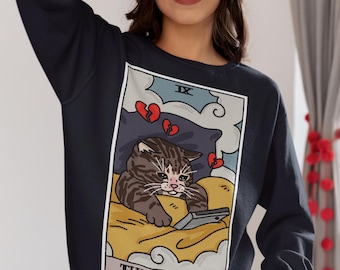 The Original Sad Cat Meme The Hermit Tarot Sweatshirt, Tarot Card sweater, Witchy Clothing, Crying Cat Meme hoodie, Sad Cat Meme cadeau