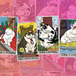 Set van 4 Kings Tarot Cat – King of Wands Pentacles Cups Swords Sticker, grappige tarot cat meme sticker, chonky cat tarot, absolute eenheid kat