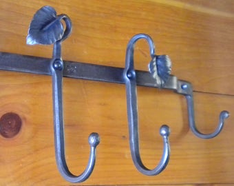 Hand Forged Leaf Hook Rack: Rustic Steel Coat & Hat Hanger