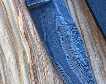 Hand Forged Damascus Neck Knife: Twisted Steel Utility Knife