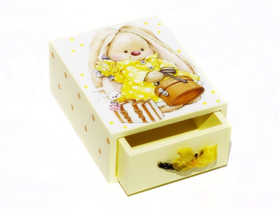 baby girl keepsake box with drawers