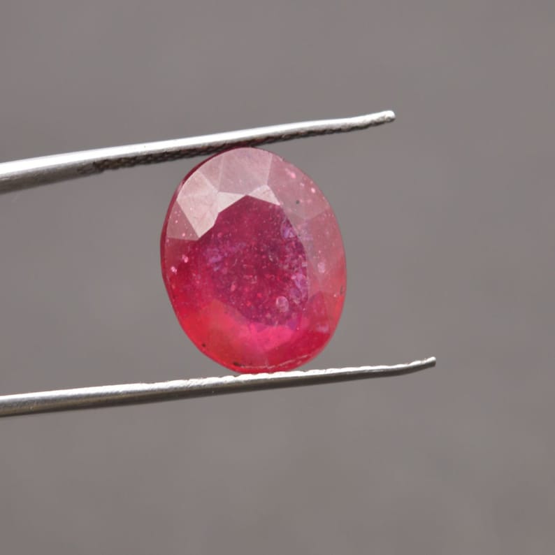 Pink Sapphire Cut-Pink Sapphire Gemstone Cuts-Natural Pink Sapphire Faceted Oval Cut Stone-Pink Sapphire Cut-13.5x11x6 MM-Wholesalegems