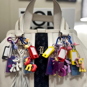 Bad girlgonen bad pony Taschenanhänger * you pick *, wunderliches Zubehör für lässige Taschen oder Rucksäcke, perfektes Geschenk für Pferdeliebhaber