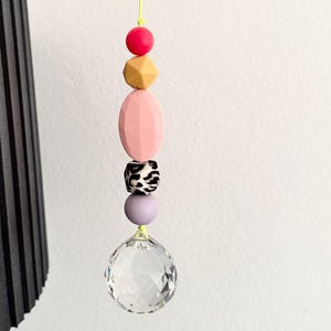 Color pop Suncatcher / Suncatcher leo, lilac, neon pink / Crystal prism decoration/ Glass crystal/ Light catcher/ Window decoration