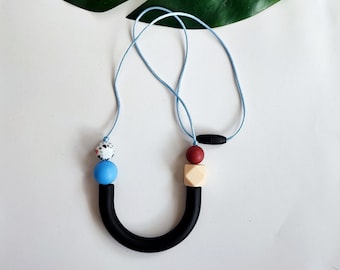 Geometric Silicone Nursing Necklace: Black U-Bar, Modern Mom Gift