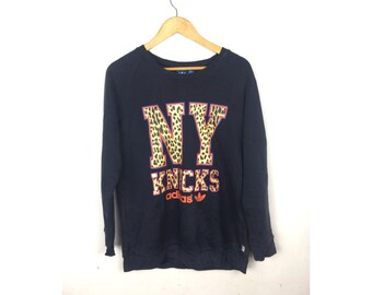 ADIDAS New York Knicks Long Sleeve Sweatshirt With Big Spell Out Leopard Logo Large Size Sweatshirt