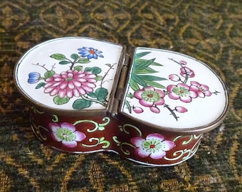 Vintage Chinese enamel salts