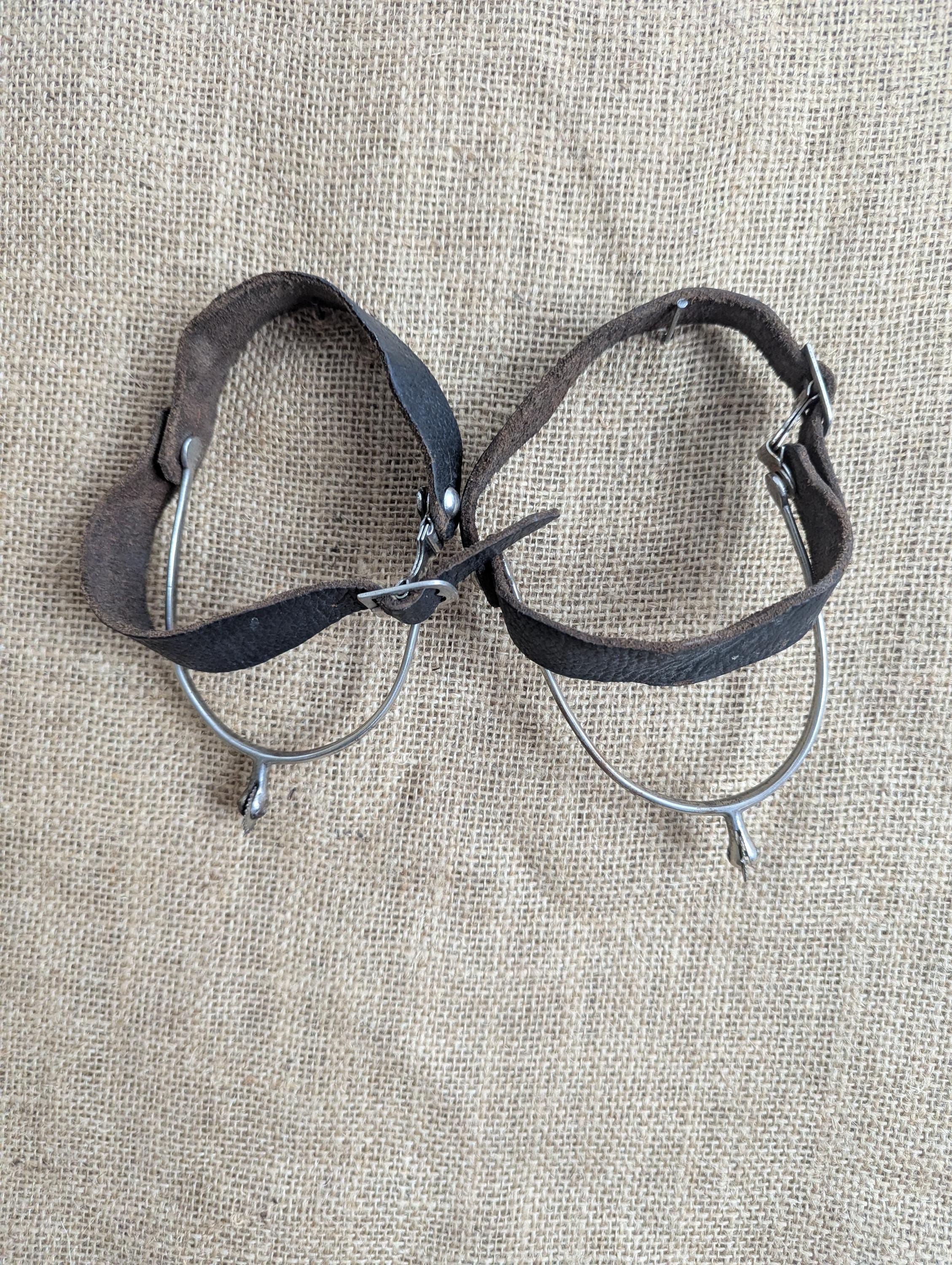 HEITIGN 2 Pièces Éperons Western Cowboy Éperons Vintage Bronze en Acier à Faible Teneur en Carbone avec Engrenage Tournant pour Cheval