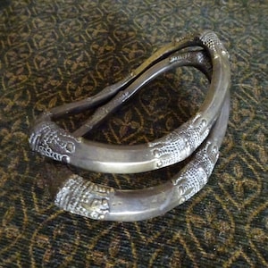 Antique African Bronze Anklets – Solid Bronze Ceremonial Bracelets / Currency – Pair (Late 19th–Early 20th Century)
