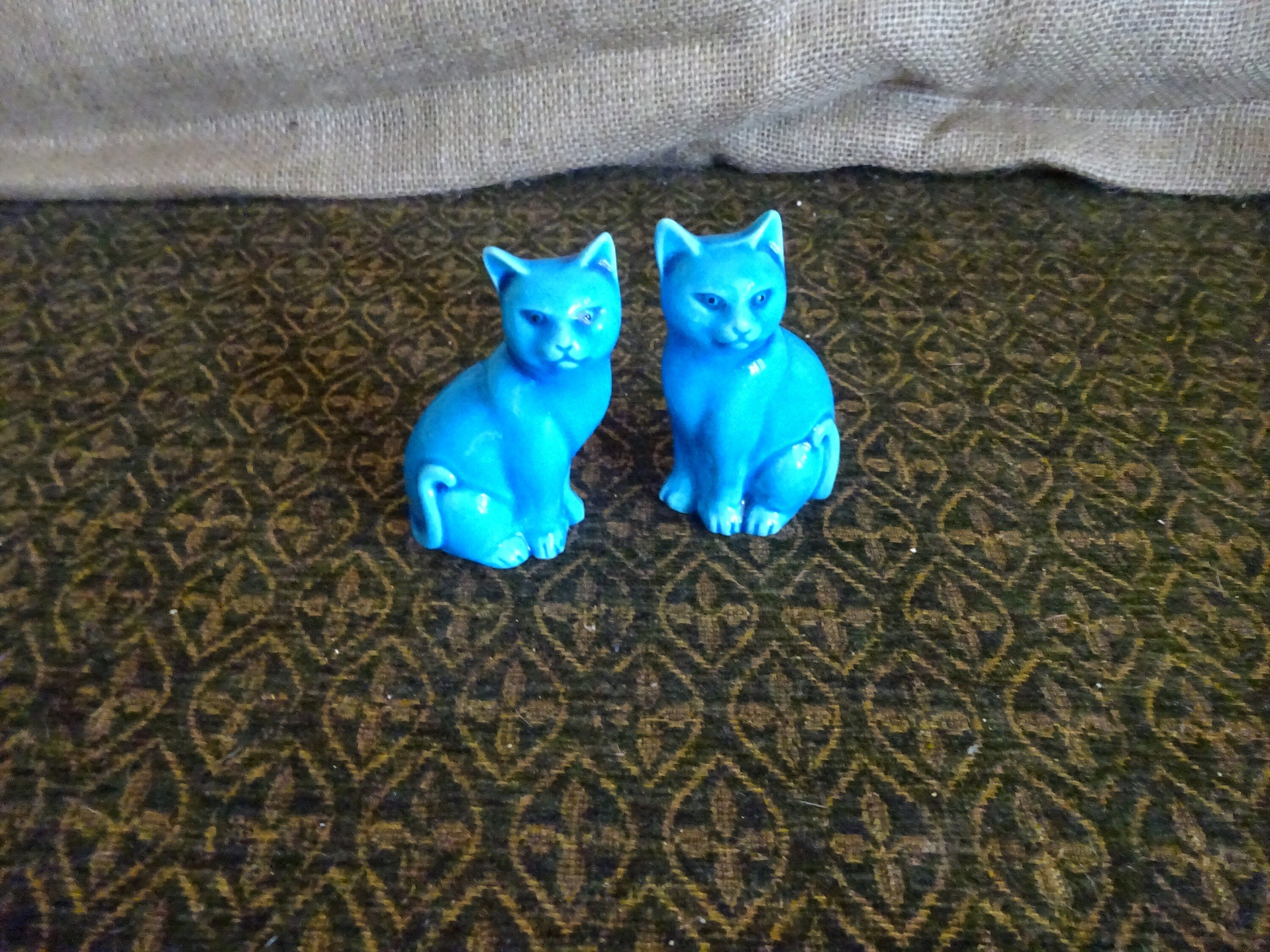 Pair of vintage Chinese ceramic cats | Etsy