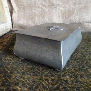 Art Nouveau pewter trinket box