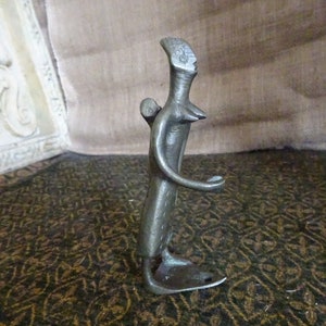 Dogon African woman with child in bronze
