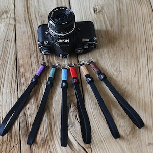più colori opzionali 11 mm nero cinturino da polso in pelle fatto a mano per fotocamera / Windmup