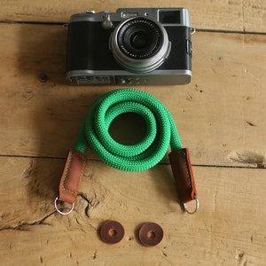 COOL Pure green Kletterseil 10 mm schwarz Leder handmade Kamera-Hals-Schultergurt | Windmühle