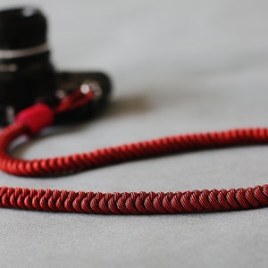 Rot und Schwarz 12 mm Kamera Hals Schultergurt Hand stricken chinesischer Knoten handgefertigt | Windmühle